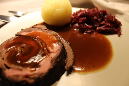 Hirschrollbraten